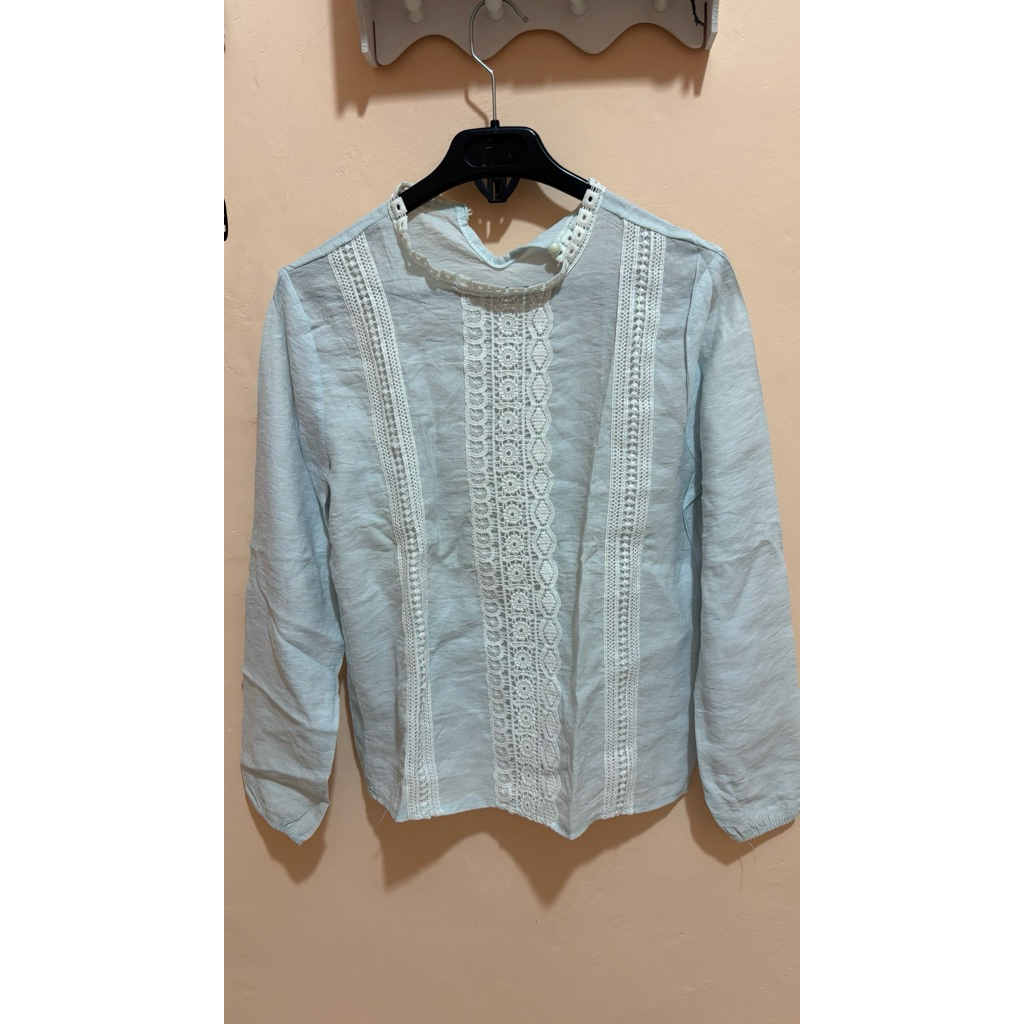 Blouse Baby Blue