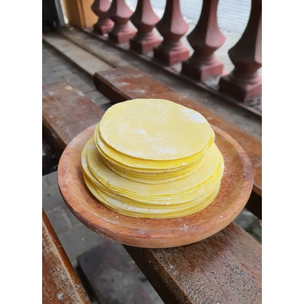 

Kulit Dimsum Kuning ukuran 8cm dan 10cm