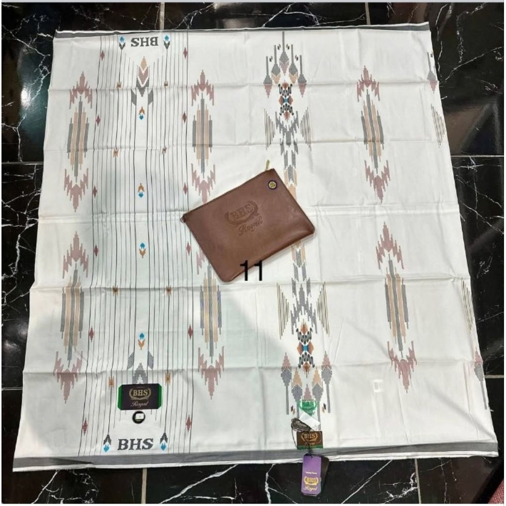 Sarung BHS Royal 1 Seri Putih Second