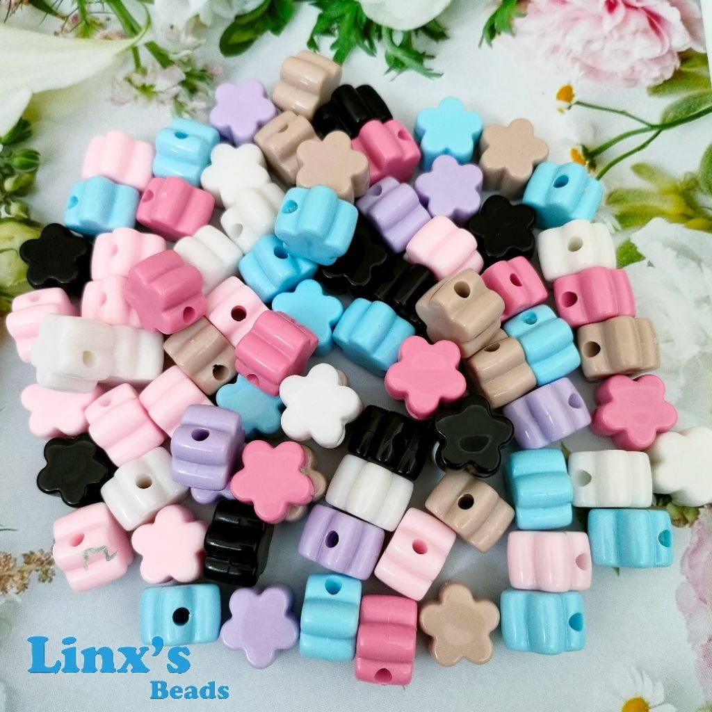 Manik Bunga Lubang Besar / Mote Lubang Besar