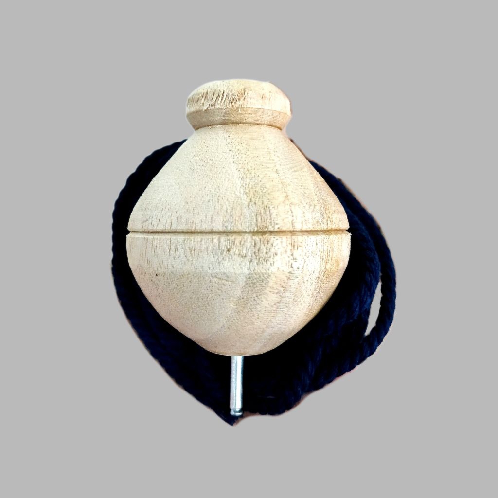 patu - paton - gasing kayu - panggalan gasing - gasing tradisional - mainan anak-anak - mainan gasin