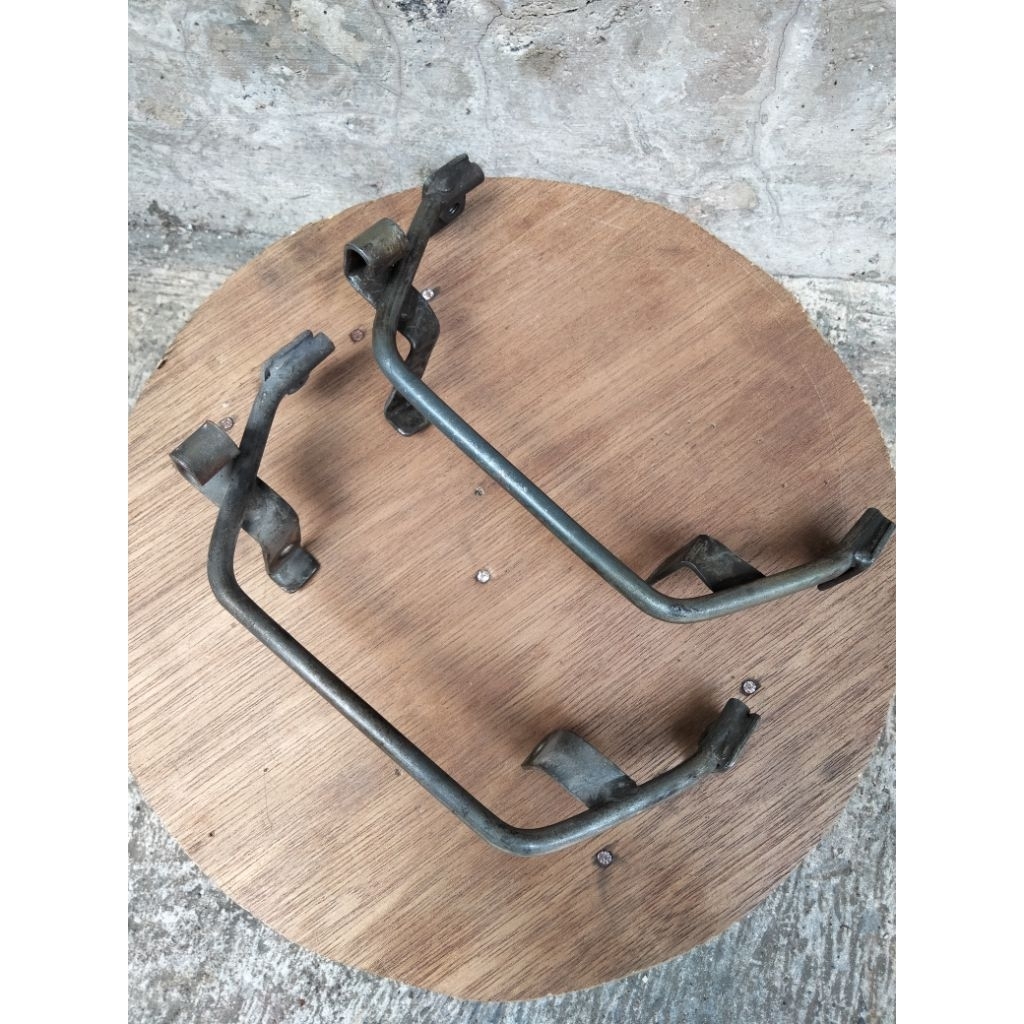 Breket Dudukan Sayap Honda Supra X lamaSupra Fit Lama Ori Second