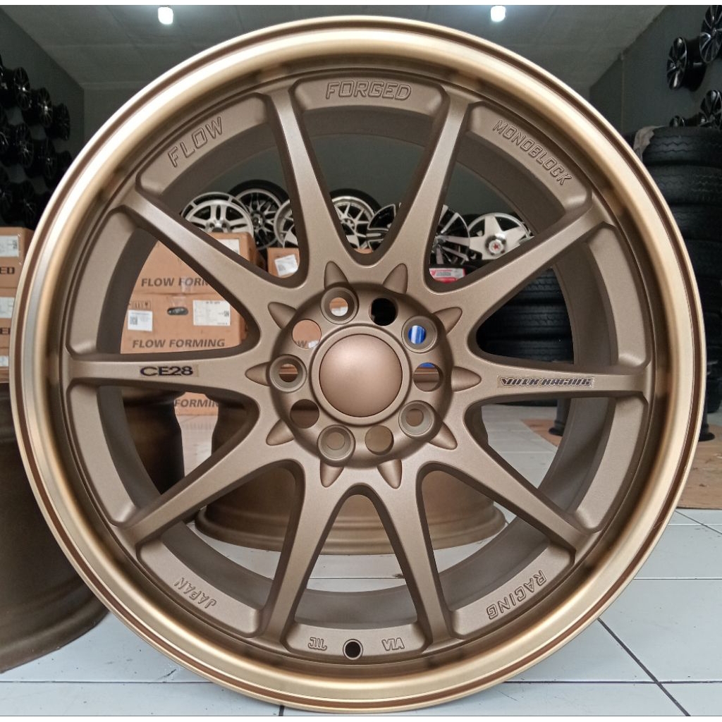 Velg CE28 R18 RAYS CLUB