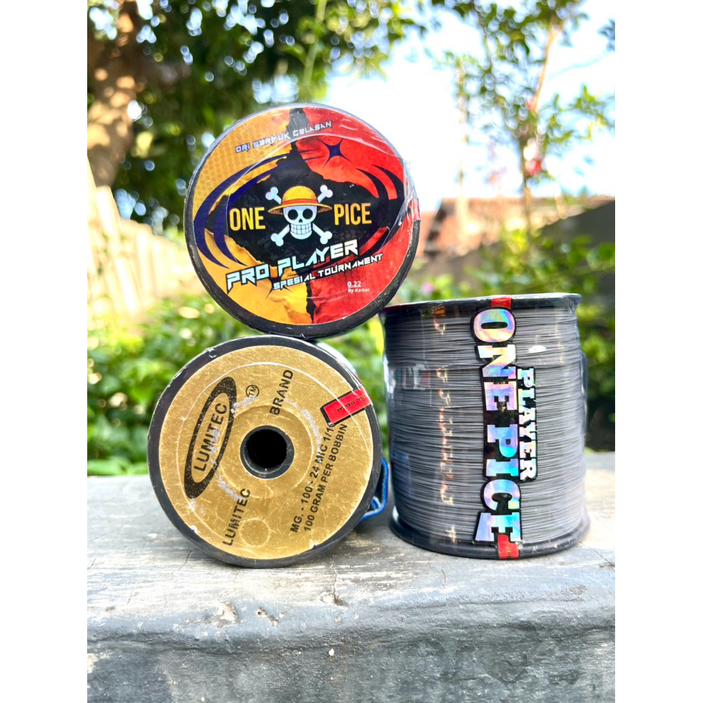 Benang gelasan layangan tarik ulur