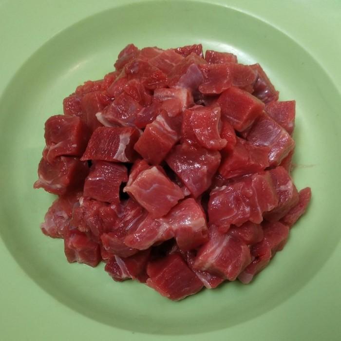 

Daging sapi potong dadu minim lemak 1kg