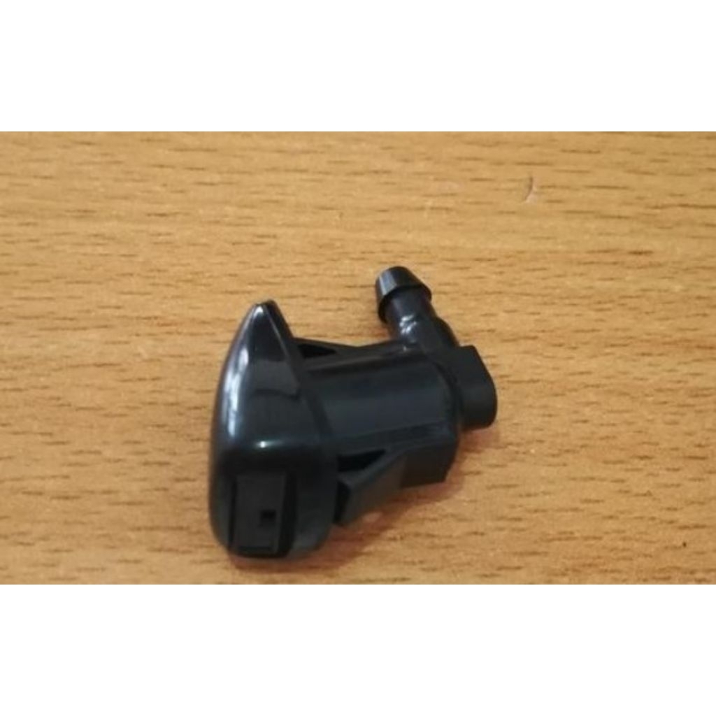 Nozzle wiper/nozzle semprotan air wiper Innova Fortuner Hilux Original