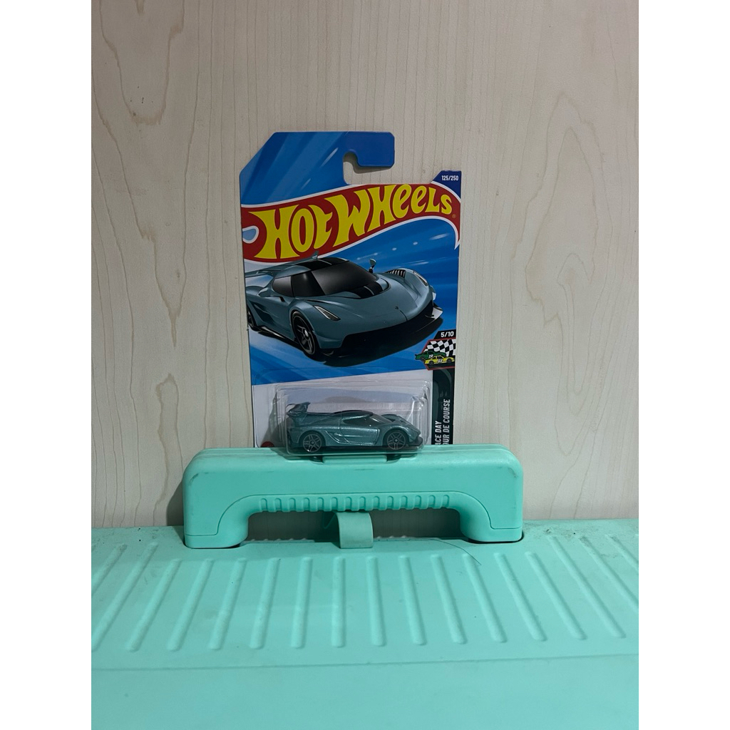 hotwheels koenigsegg jesko