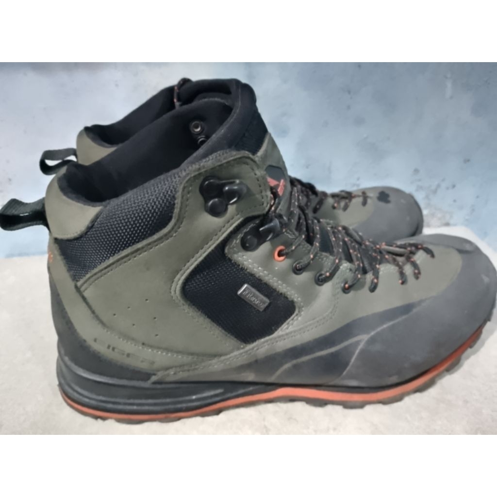 Sepatu Gunung Eiger 1989 Tarantula 2.0