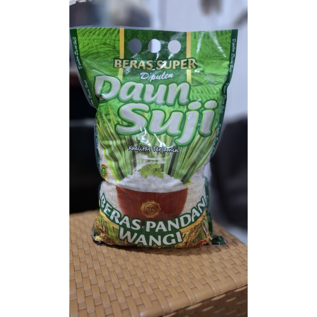 

Beras Daun Suji 3 Kg