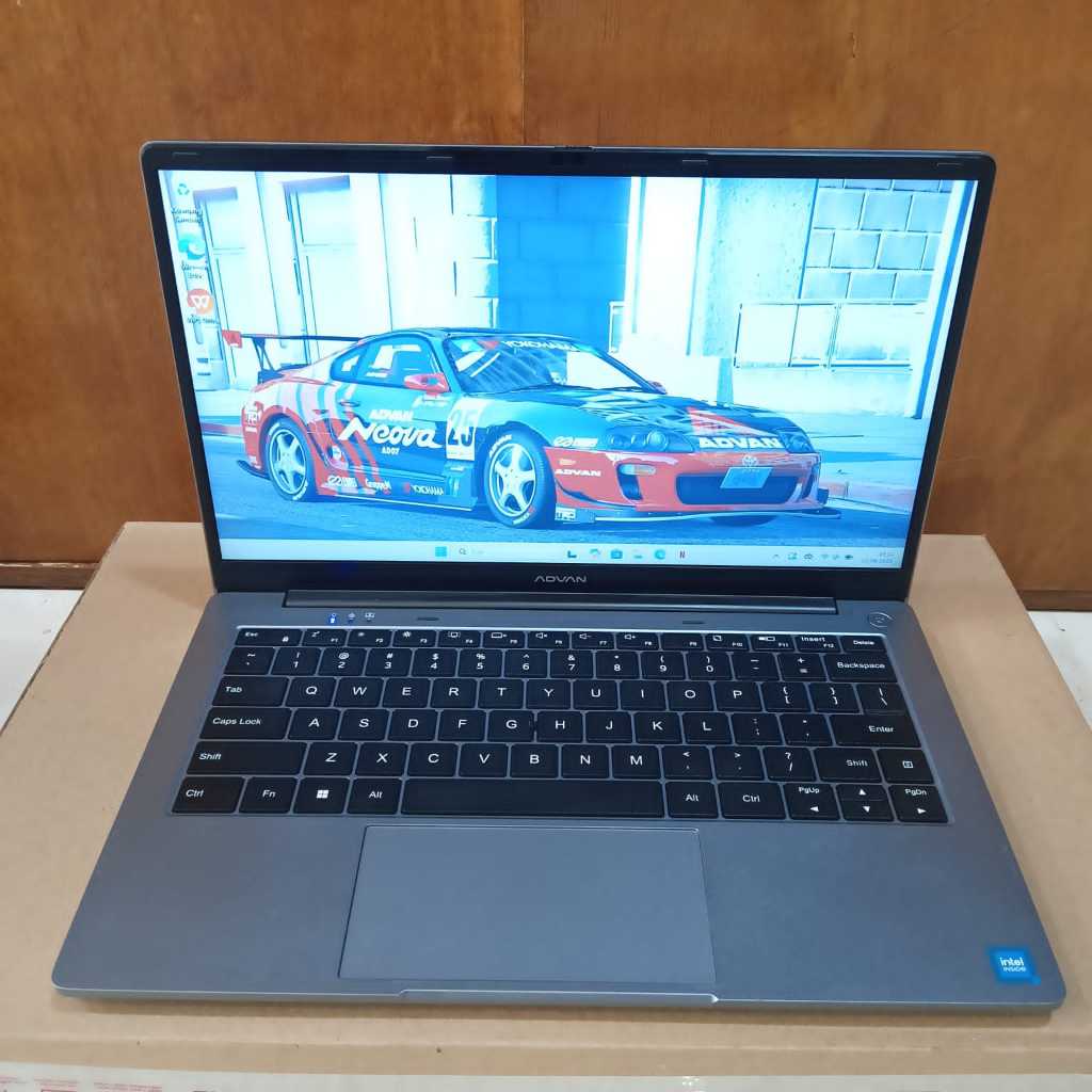LAPTOP SECOND,Laptop Advan Tbook N100 1405, 1.33Kg, Lengkap, Silver