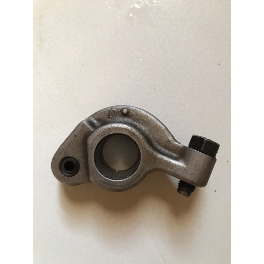 Platuk Rocker Arm Mobil SS Original bagian D