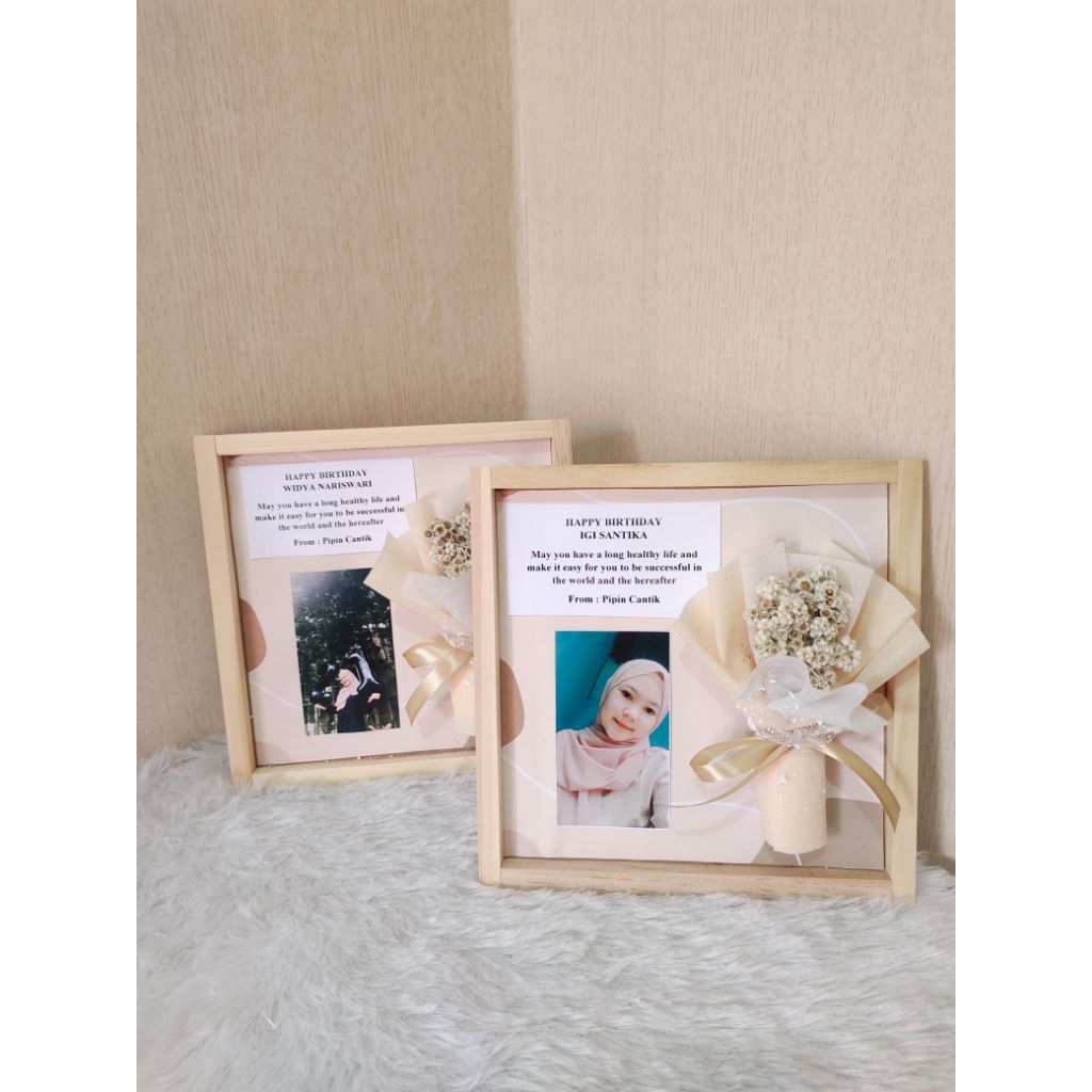 

BARU GIFT FRAME TANPA KACA UK 25 X 25 CM