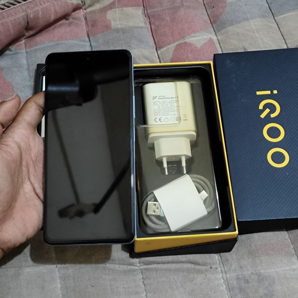 IQOO Z7 8/128 Second Pribadi Mulus