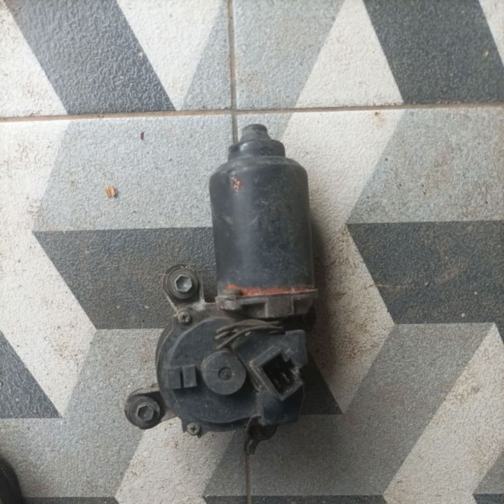 dinamo wiper mitsubishi galant lele