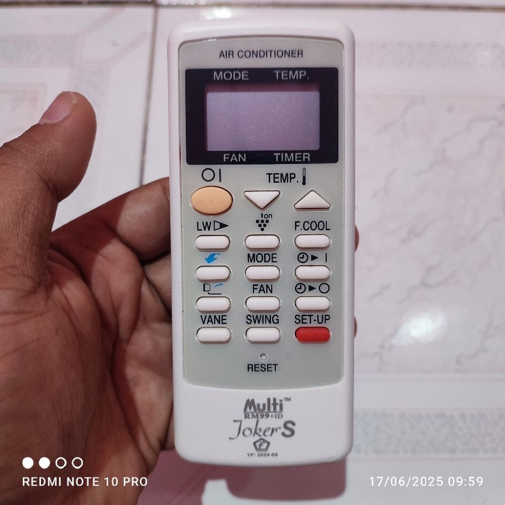 REMOTE AC UNIVERSAL SHARP