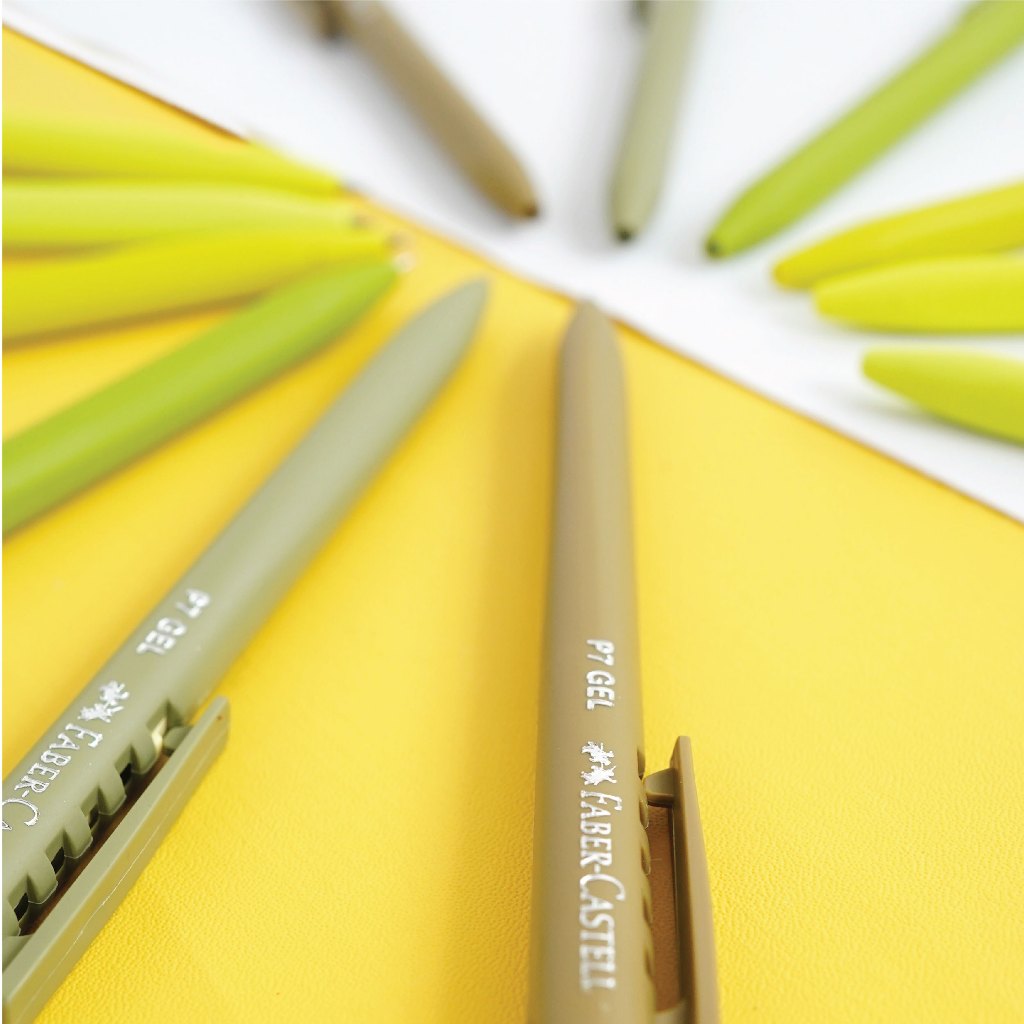 

Hadiah Pembelian Produk Pulpen Hitam 1 pcs KP7