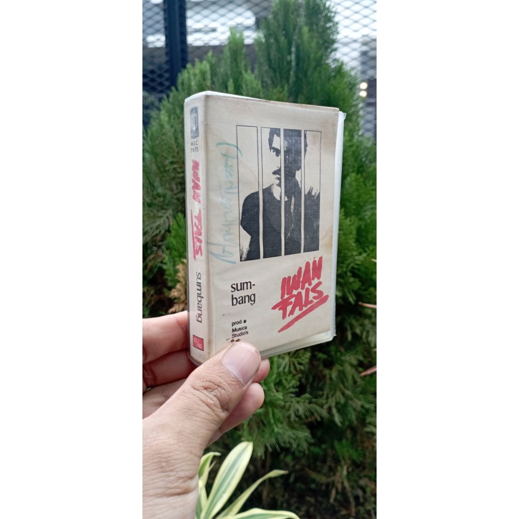 kaset iwan fals sumbang box rilisan awal
