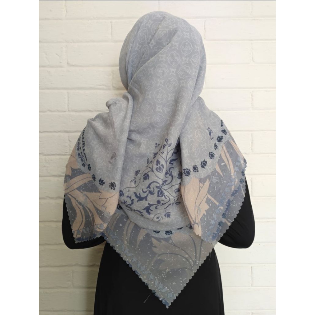 Hijab segi empat motif syari 130x130cm