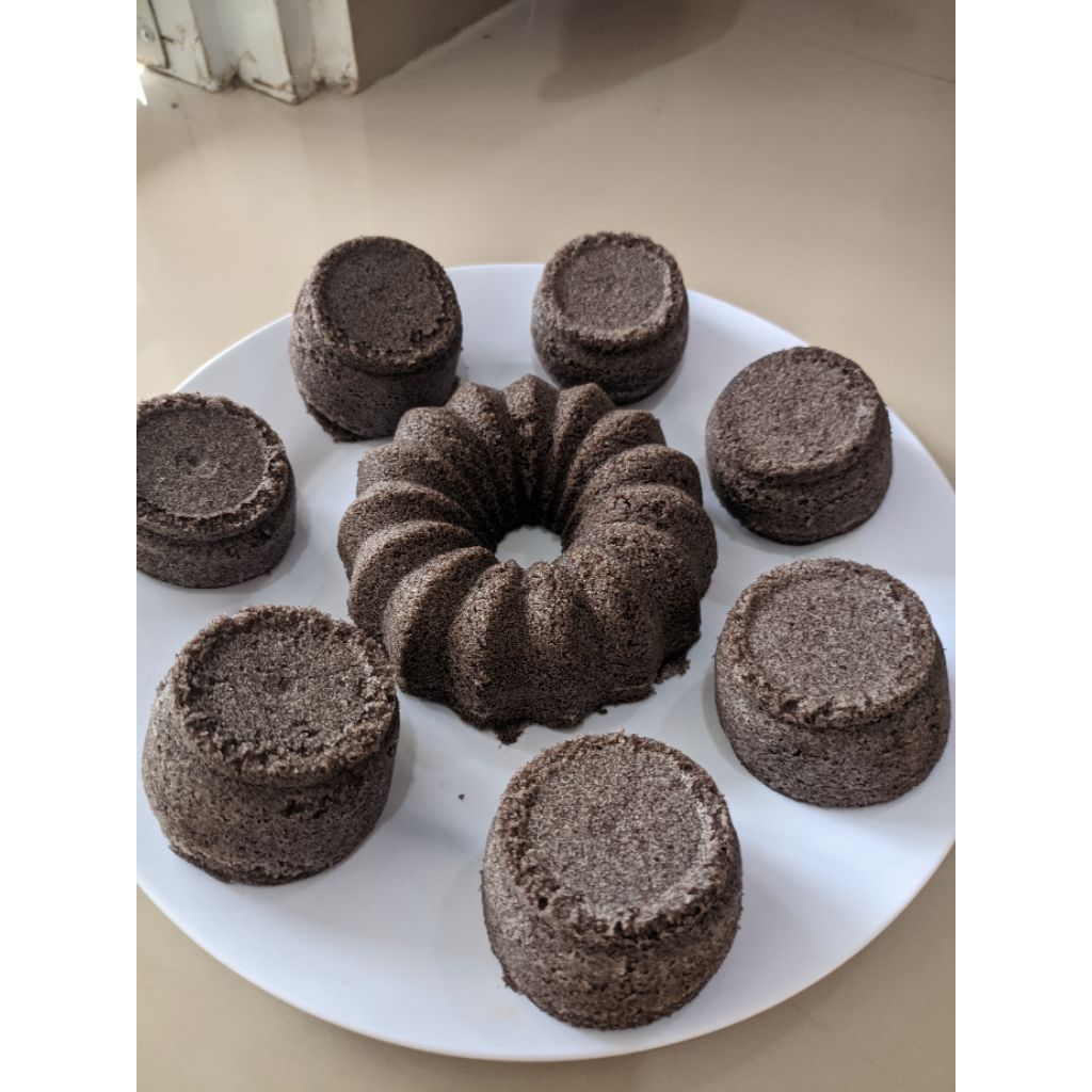 

Bolu Ketan Hitam ukuran 10 cm