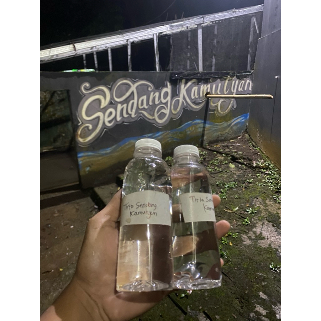 

Sendang Kamulyan Tirta sendang kamulyan