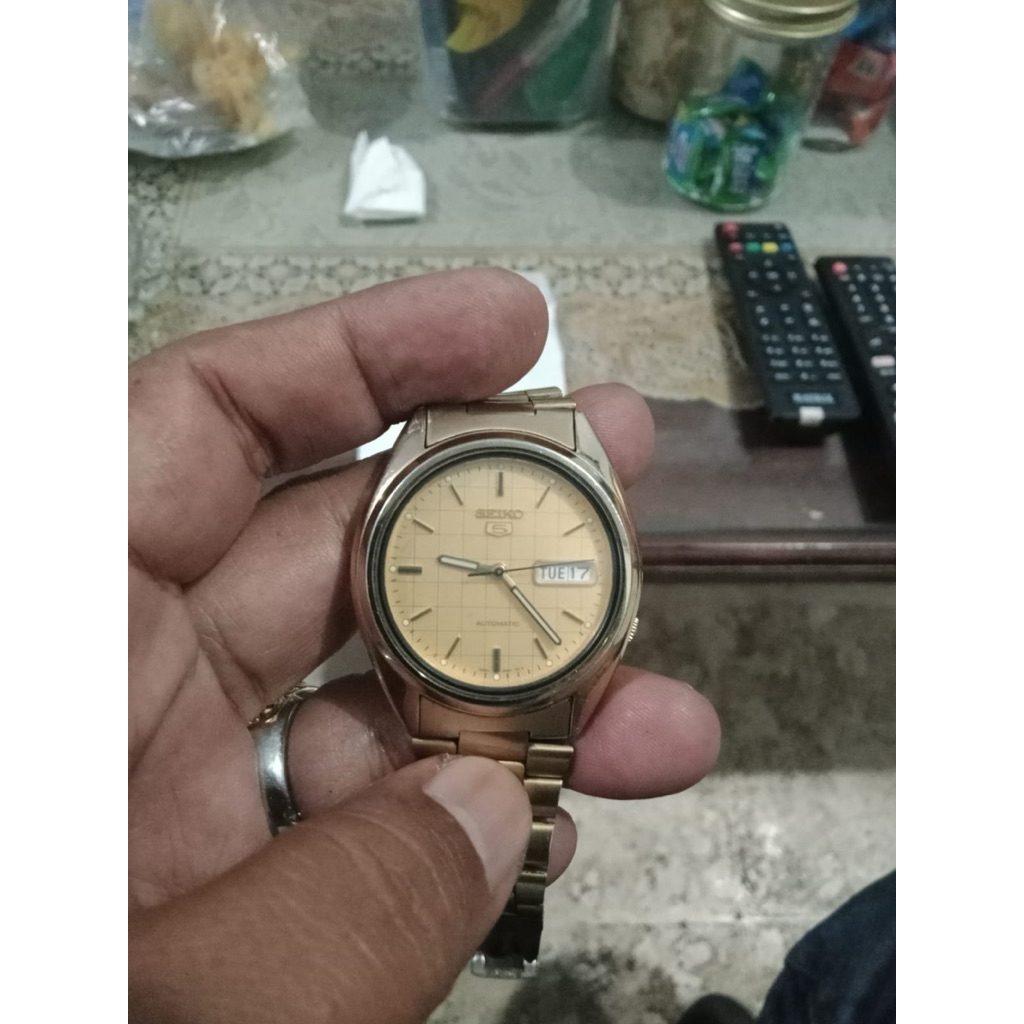 Jual jam tangan original merk Seiko 5 automatic cowok 7S26B kondisi second mulus sesuai foto