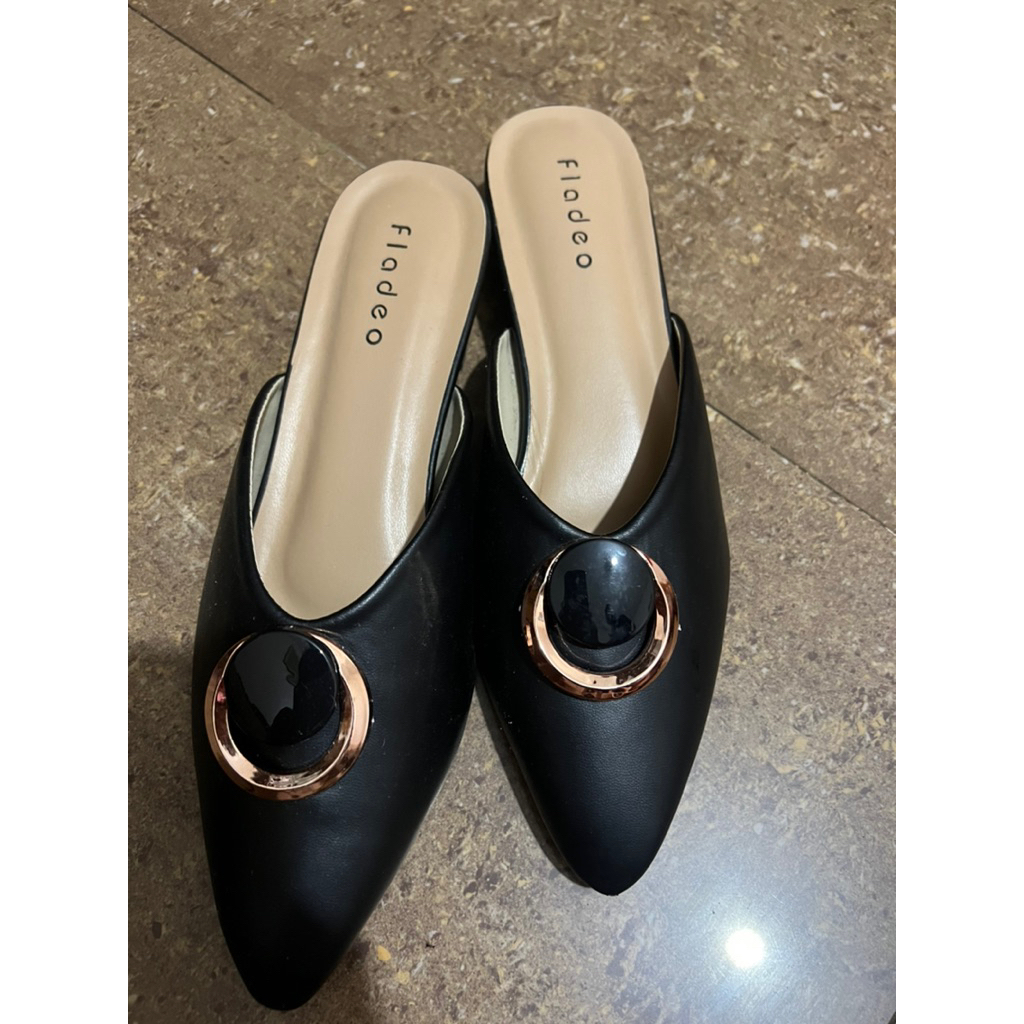 preloved sendal wanita