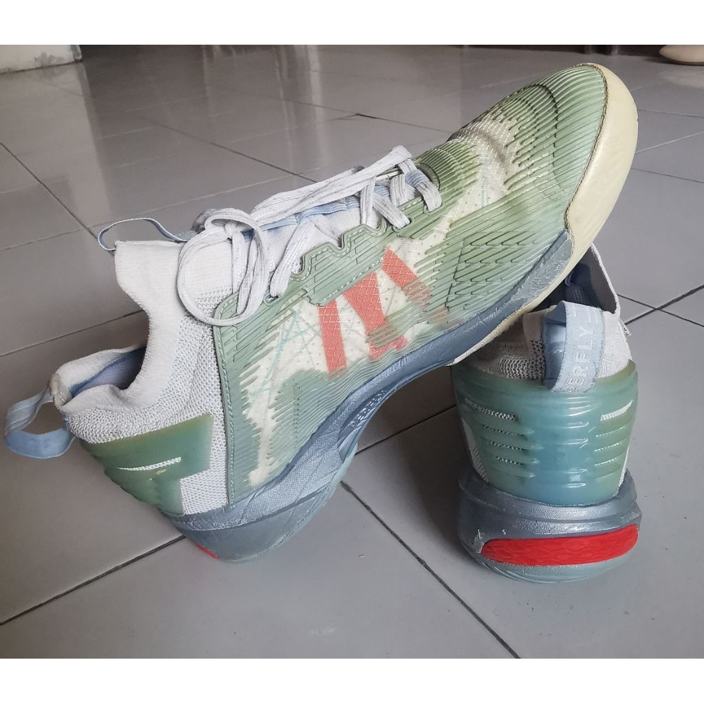 Perfly BS 990 Badminton shoes