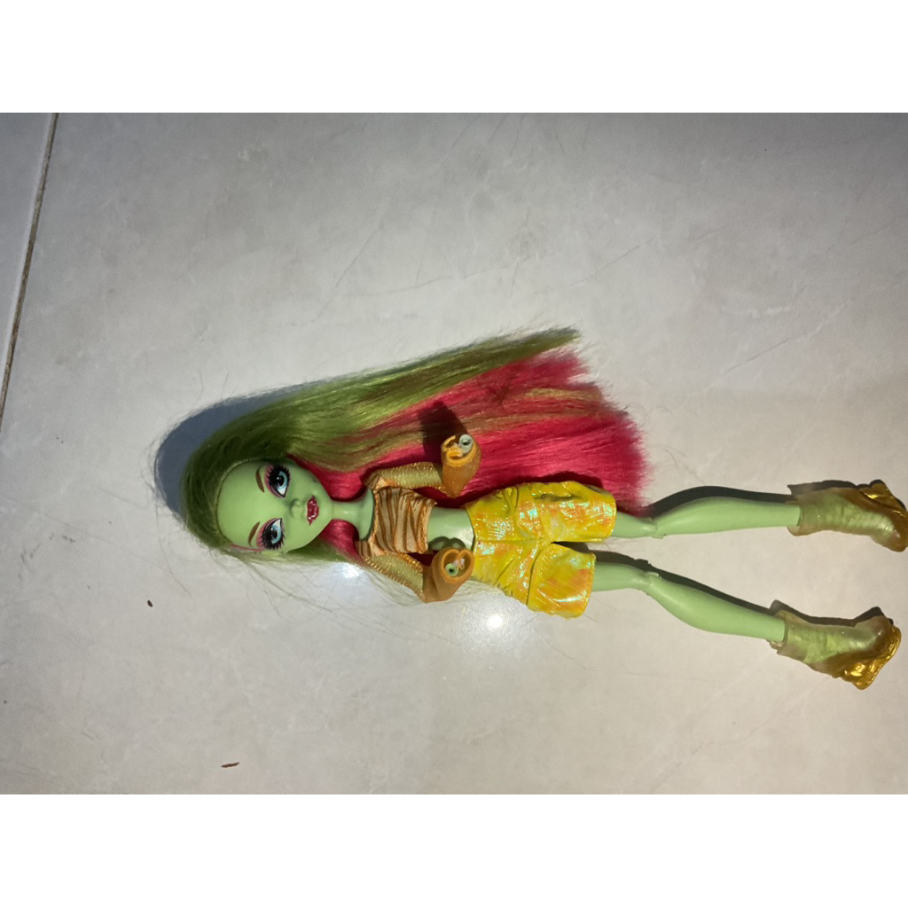 Monster high dolls venus basic