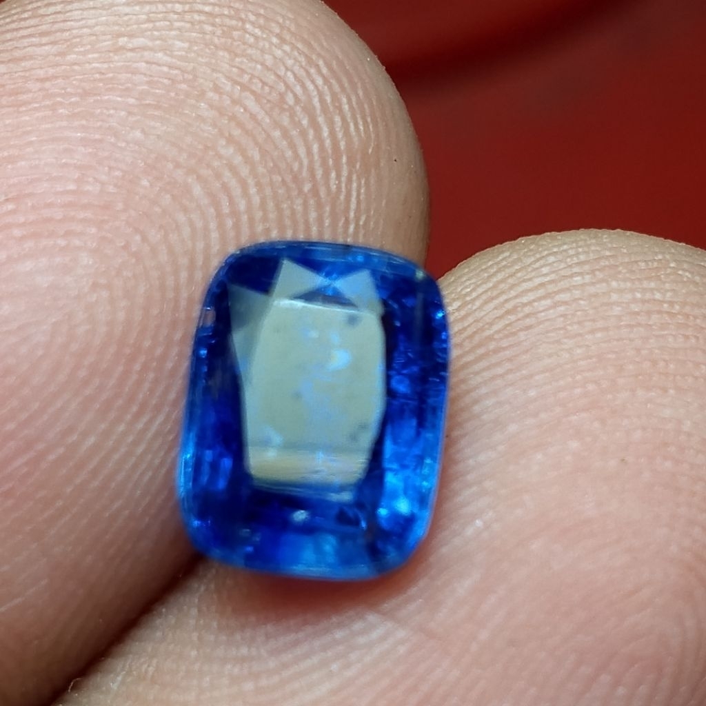 Natural royal blue kyanite srilanka