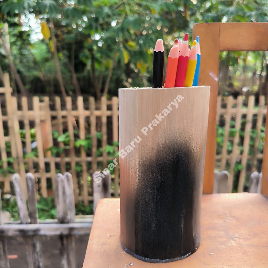 

Tempat Pensil Pencil Pulpen Pen Holder Aestetic dari Bambu Motif Warna Sebagian Mix