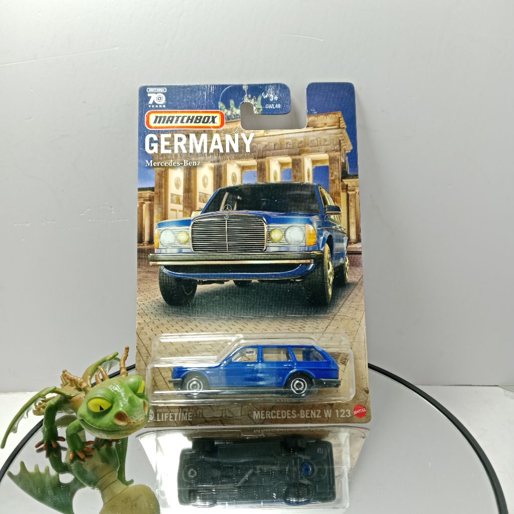Matchbox Germany Mercedes-Benz W 123
