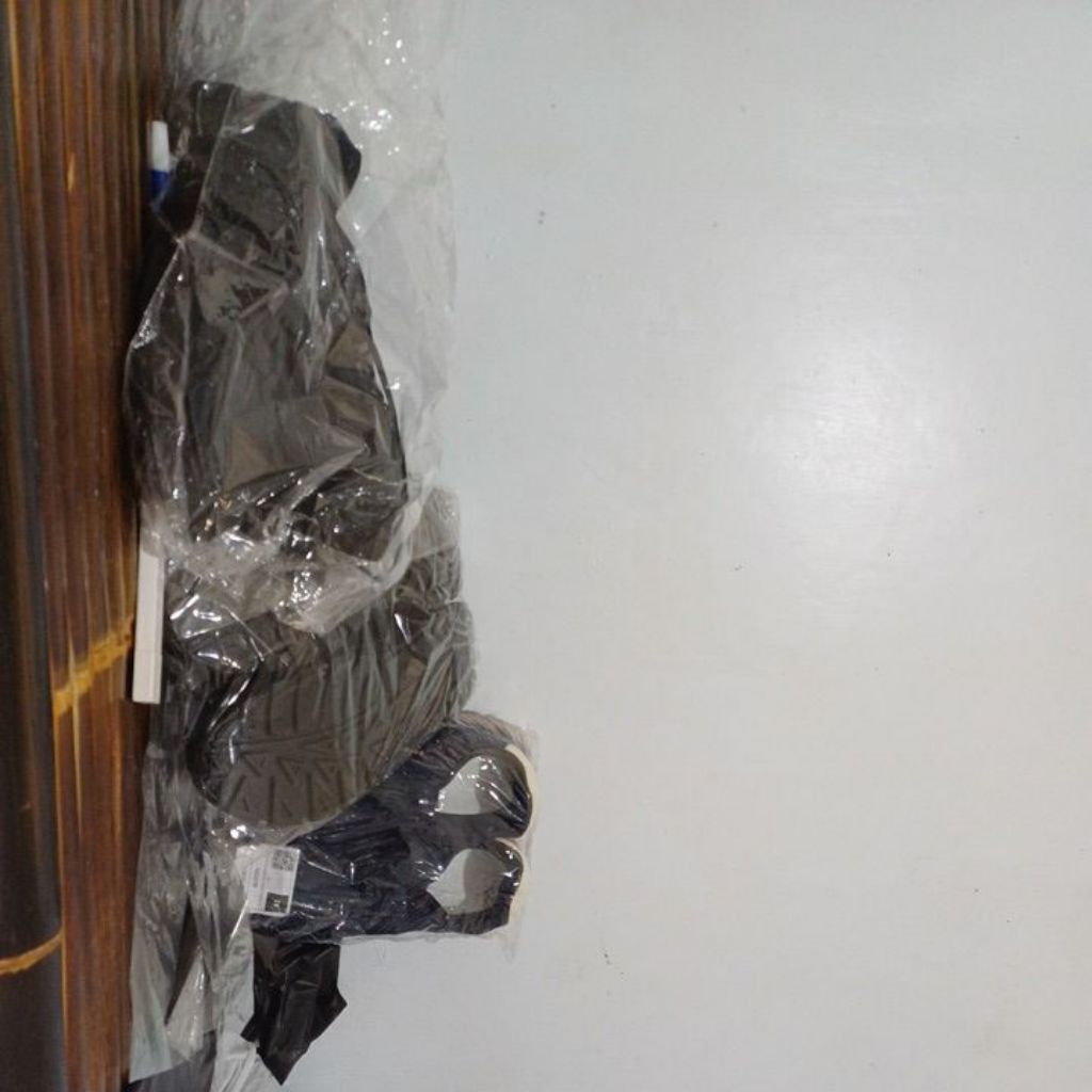 Sepatu Branded Reject Minor