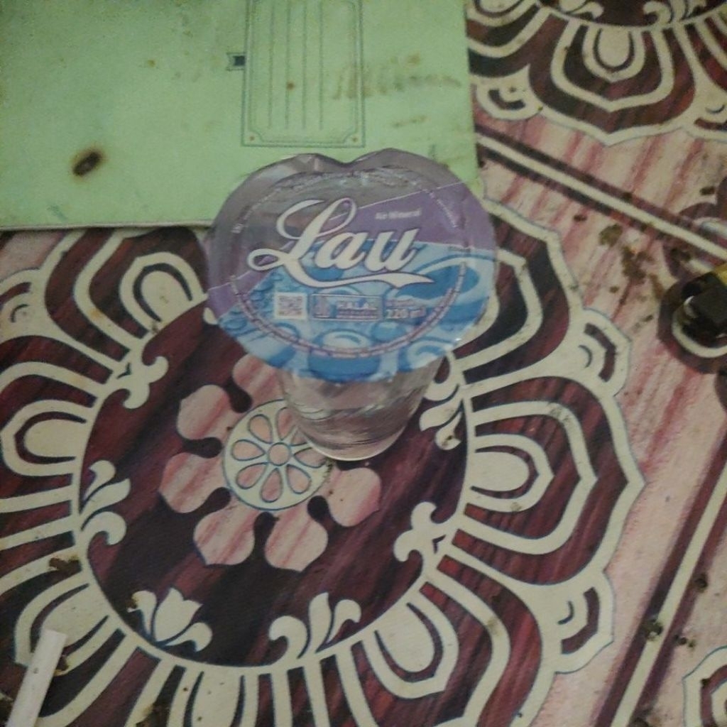 

DIJUAL AQUA DINGIN SEGAR