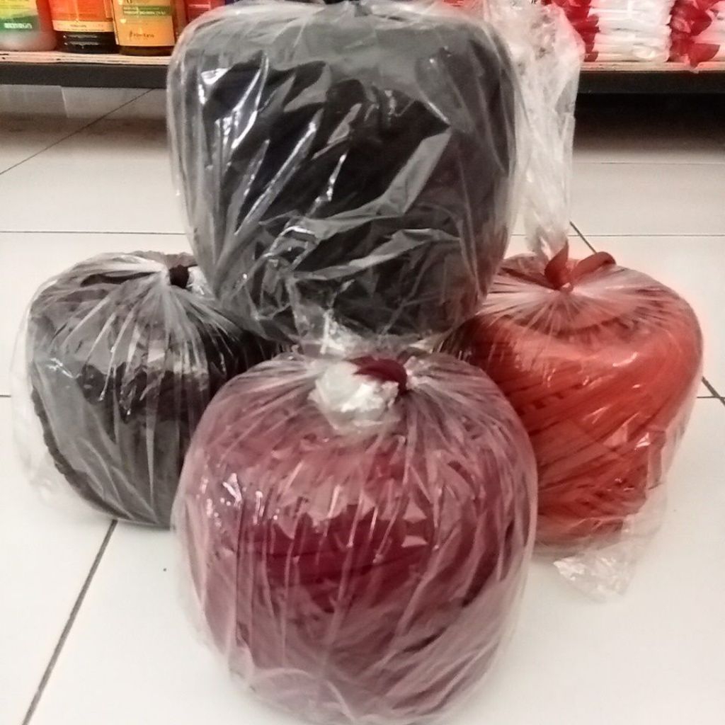 

TALI MAJUN 500 GRAM SUPER LENTUR DAN KUAT