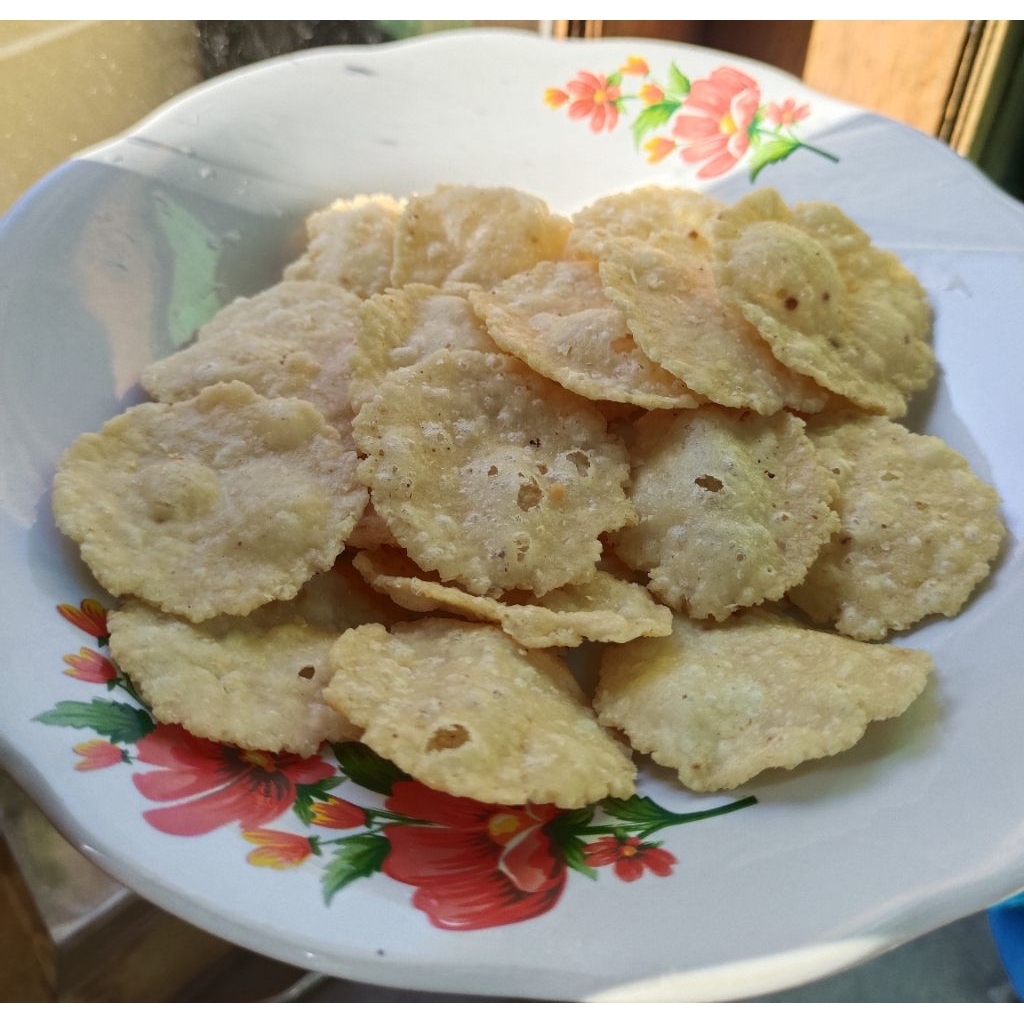 

keripik tepung beras