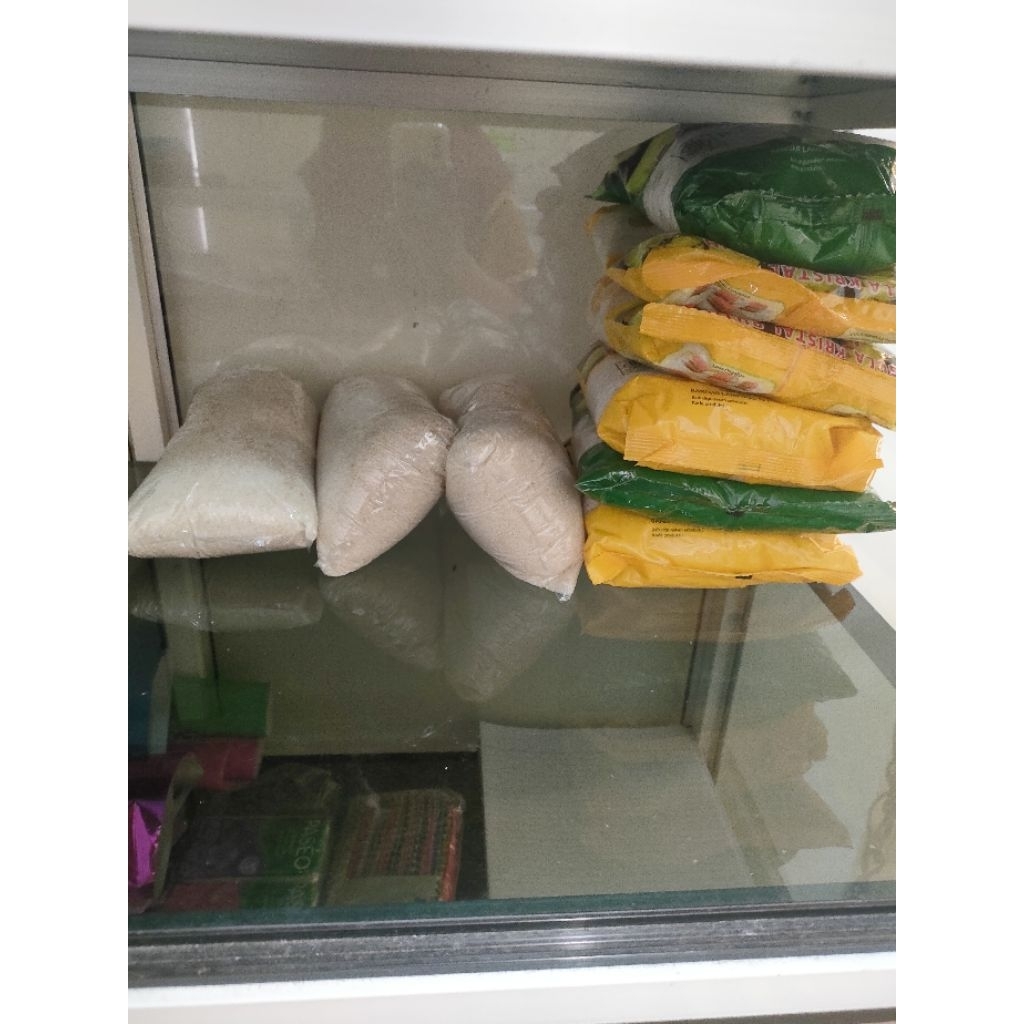 

1kg Gula pasir manis / gula kemasan / gula rose brand (stok terbatas)