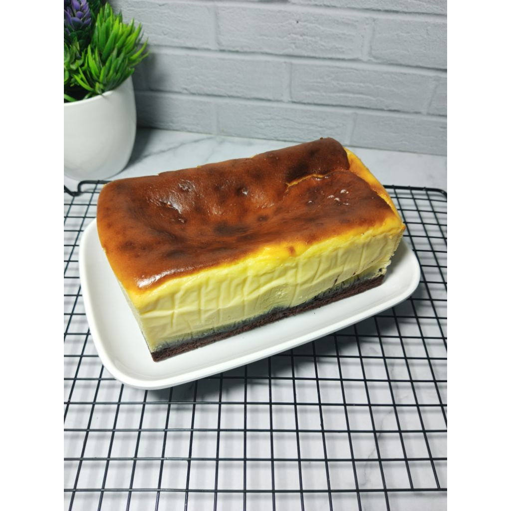 

Burnt Cheesecake Brownies by D'Butter