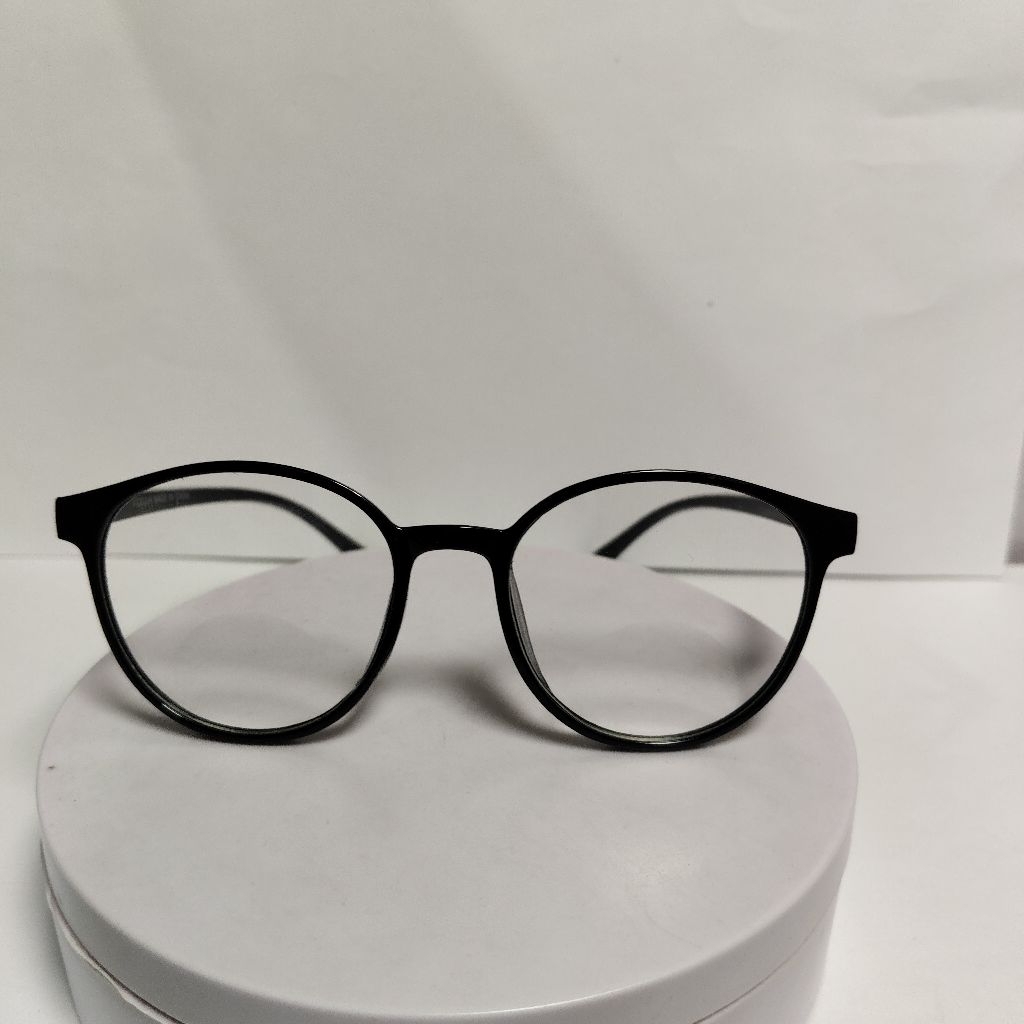 kacamata baca doubel fokus lensa.dua lensa baca dan jalan