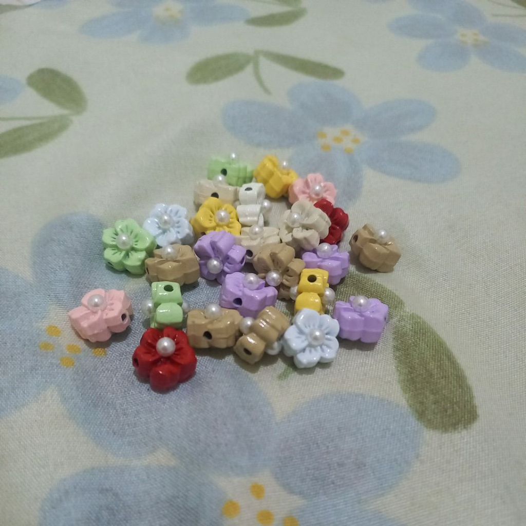 Manik besi bunga sakura putik mutiara