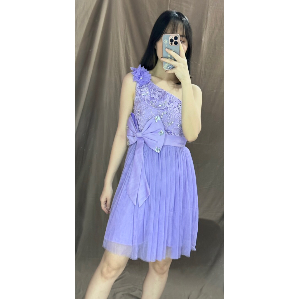 Gaun Pesta One Shoulder Lilac Brokat Tulle dengan Pita