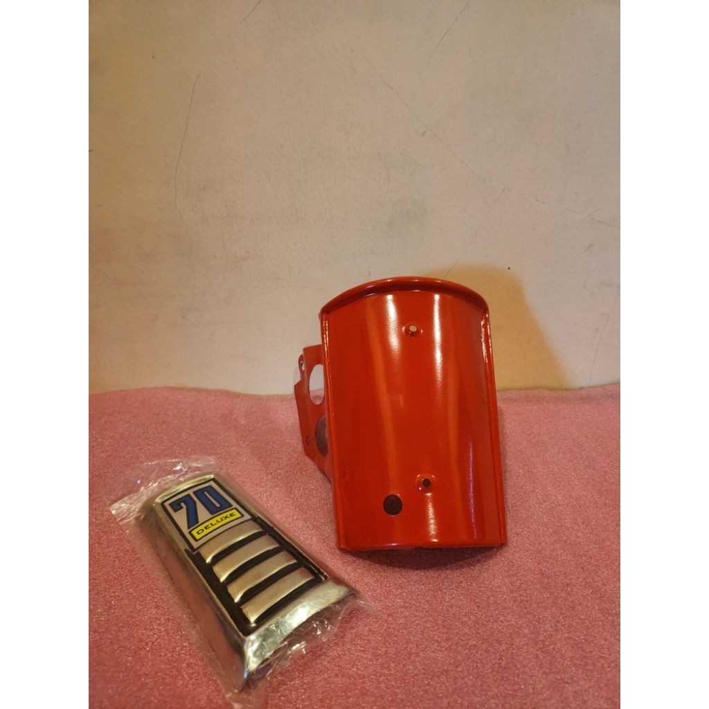 Panel dasi c70 panel dada c70 Merah original logo emblem c70