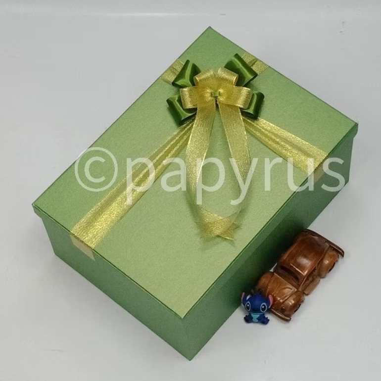 

PAPYRUS 25x35 Tinggi 15cm Kotak Kado Gift Box V1