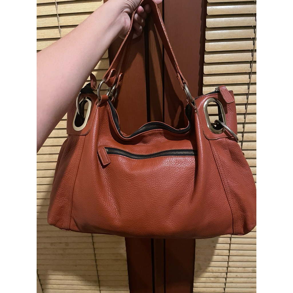 Preloved shoulder bag the-van original