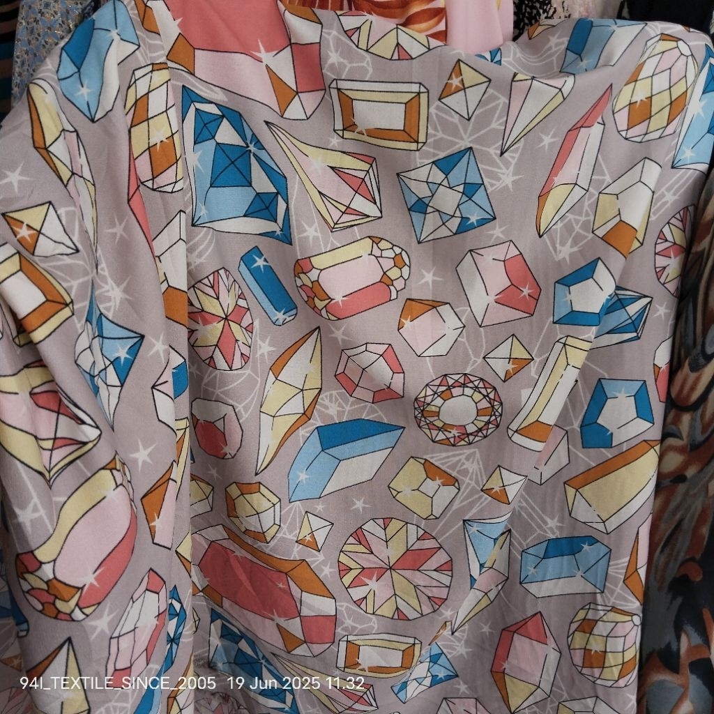 HARGA/0,5 M | KAIN WOLLYCREPE MOTIF | BAHAN WOLLYCREPE PREMIUM | KAIN WOLLYCREPE PREMIUM | KAINGAMIS