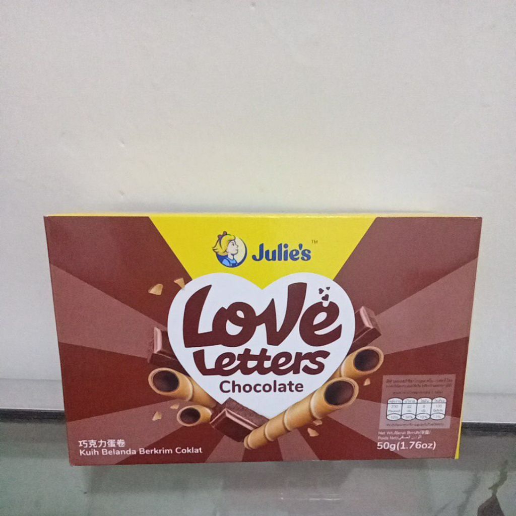 

JULIE'S LOVE LETTERS CHOCOLATE