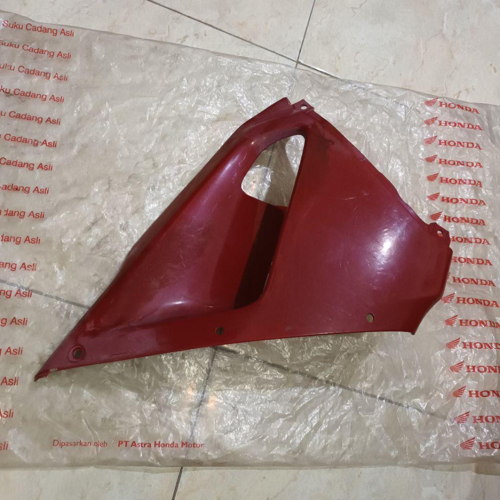 fairing depan tengah nsr rr astra LID SET R low LOWER COWL 64305 kw6 j 9600