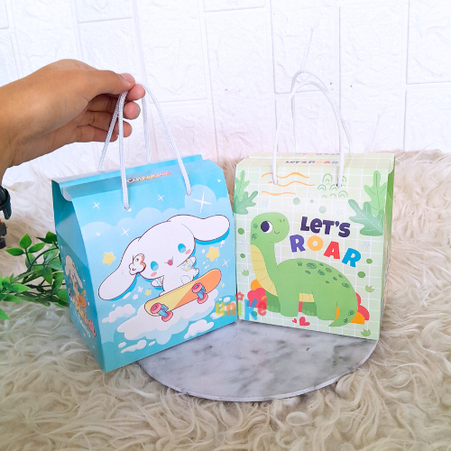 

Kotak Snack Box Ulang Tahun Anak / Gable Box Tali Motif Bingkisan Kue Permen Ultah