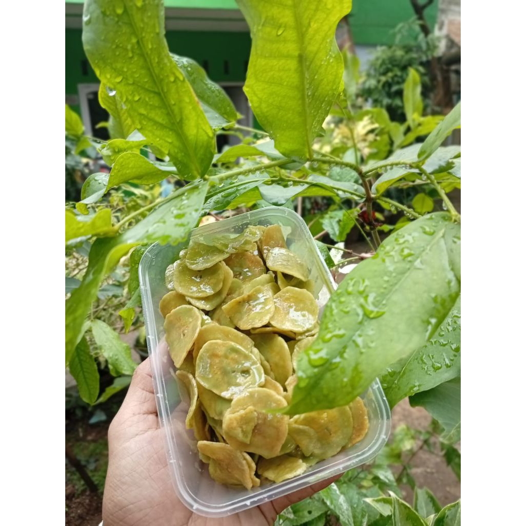 

pisang coklat lumer macha/banana chip 200 gram
