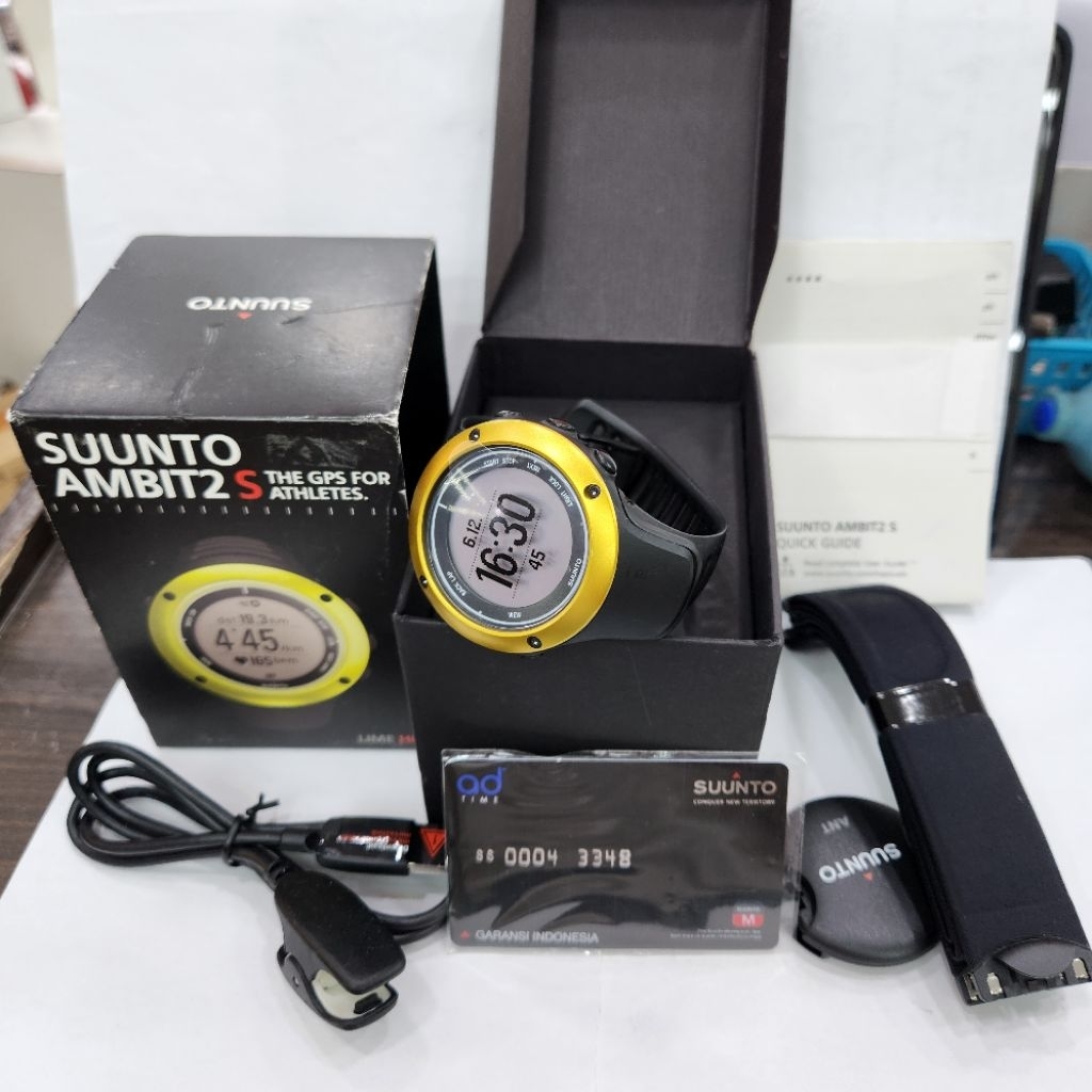 Suunto Ambit 2 Lime HR SS020133000 jam tangan original pria