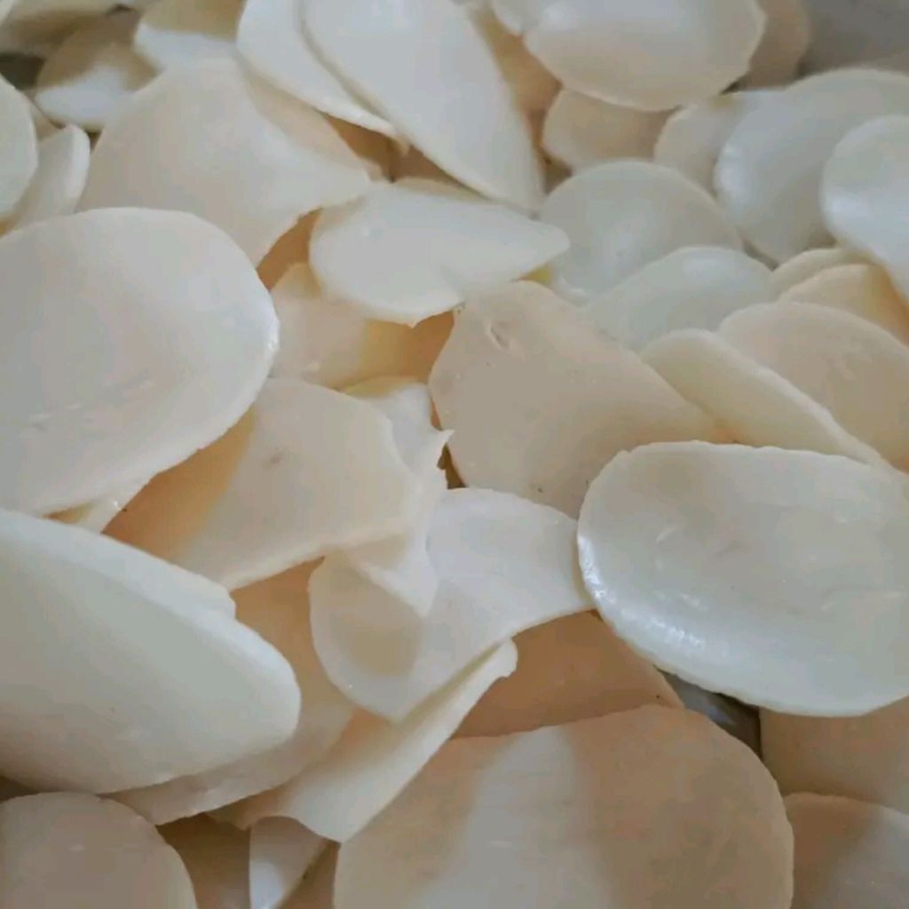 

Kerupuk Bawang Putih Mentah Cap Nuri 1kg Kerupuk Renyah Gurih